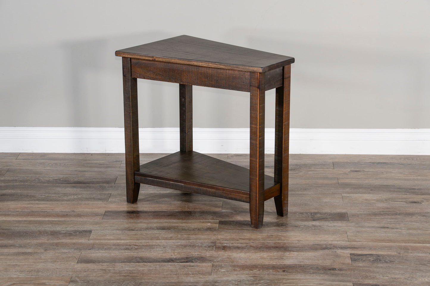 Homestead - 24" Chair Side Table - Tobacco Leaf
