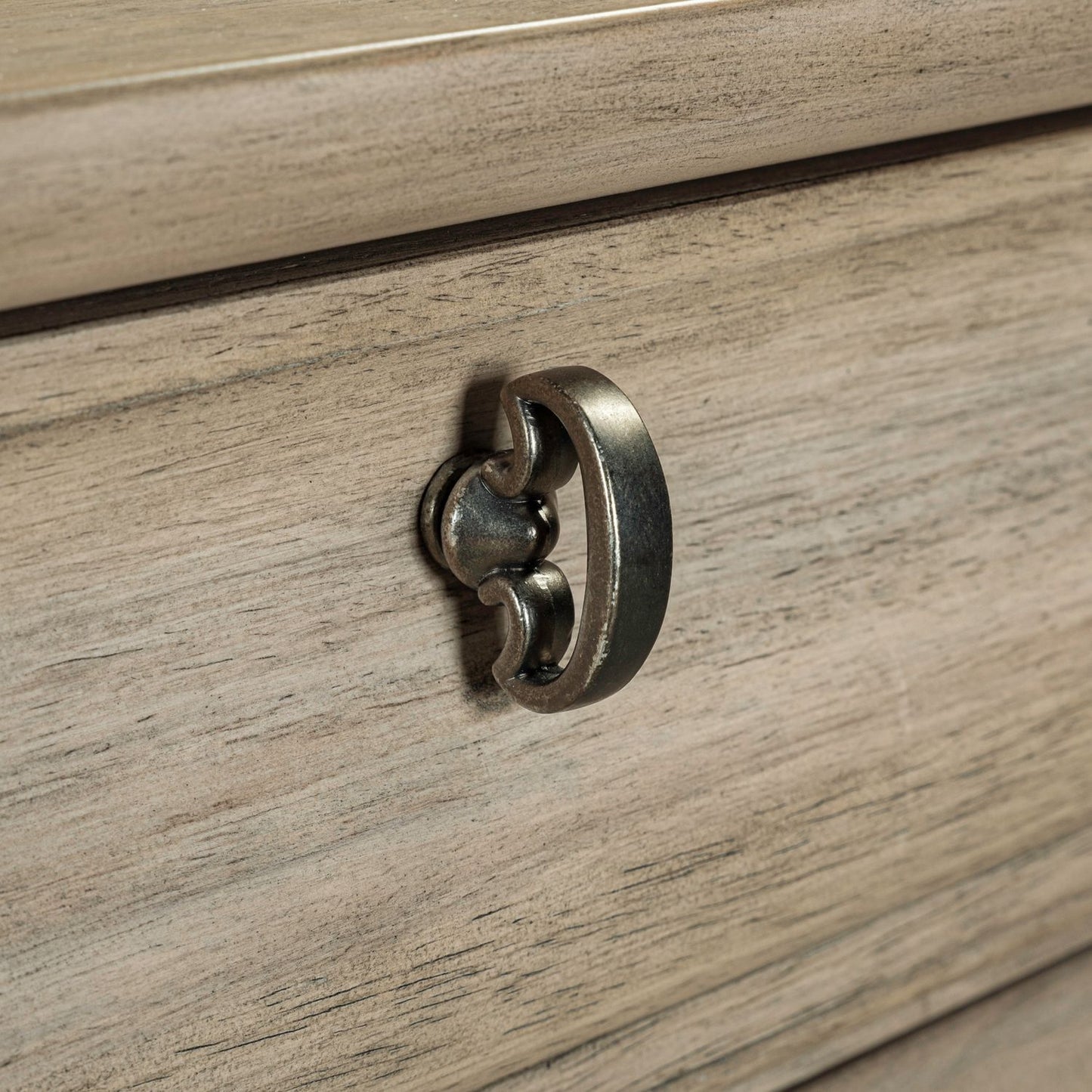 Rustic Traditions - 8 Drawer Dresser