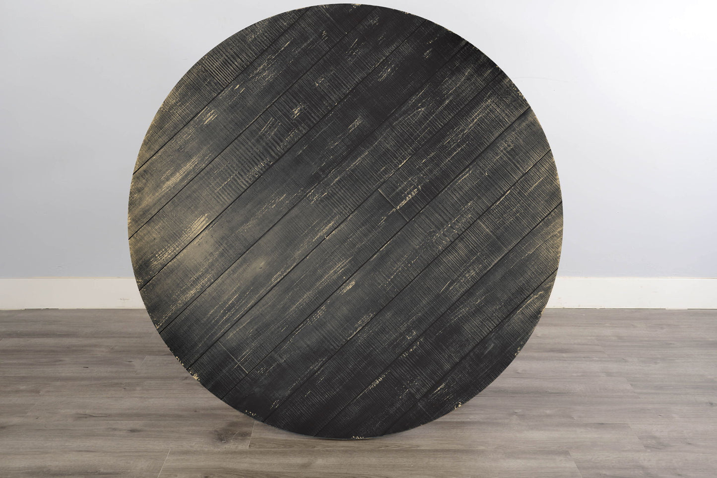 Marina - Round Table