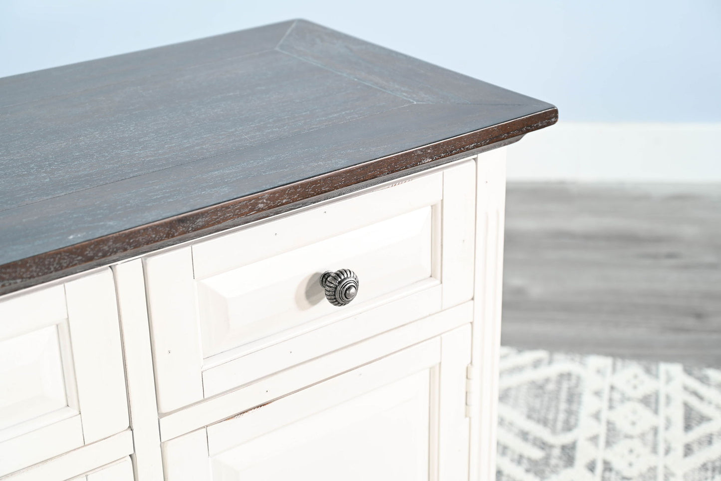 Carriage House - Credenza - Cottage White / Europen Dark