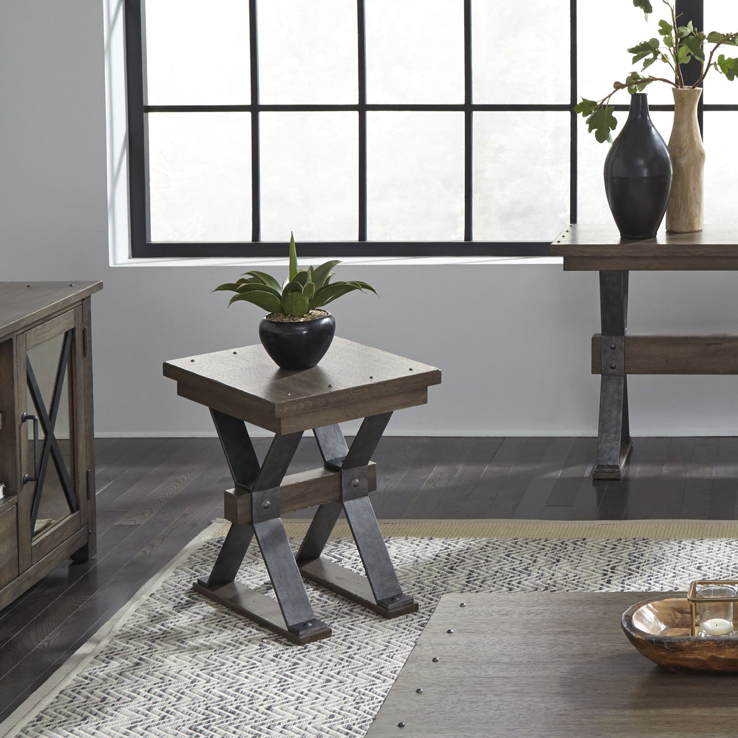 Sonoma Road - Table
