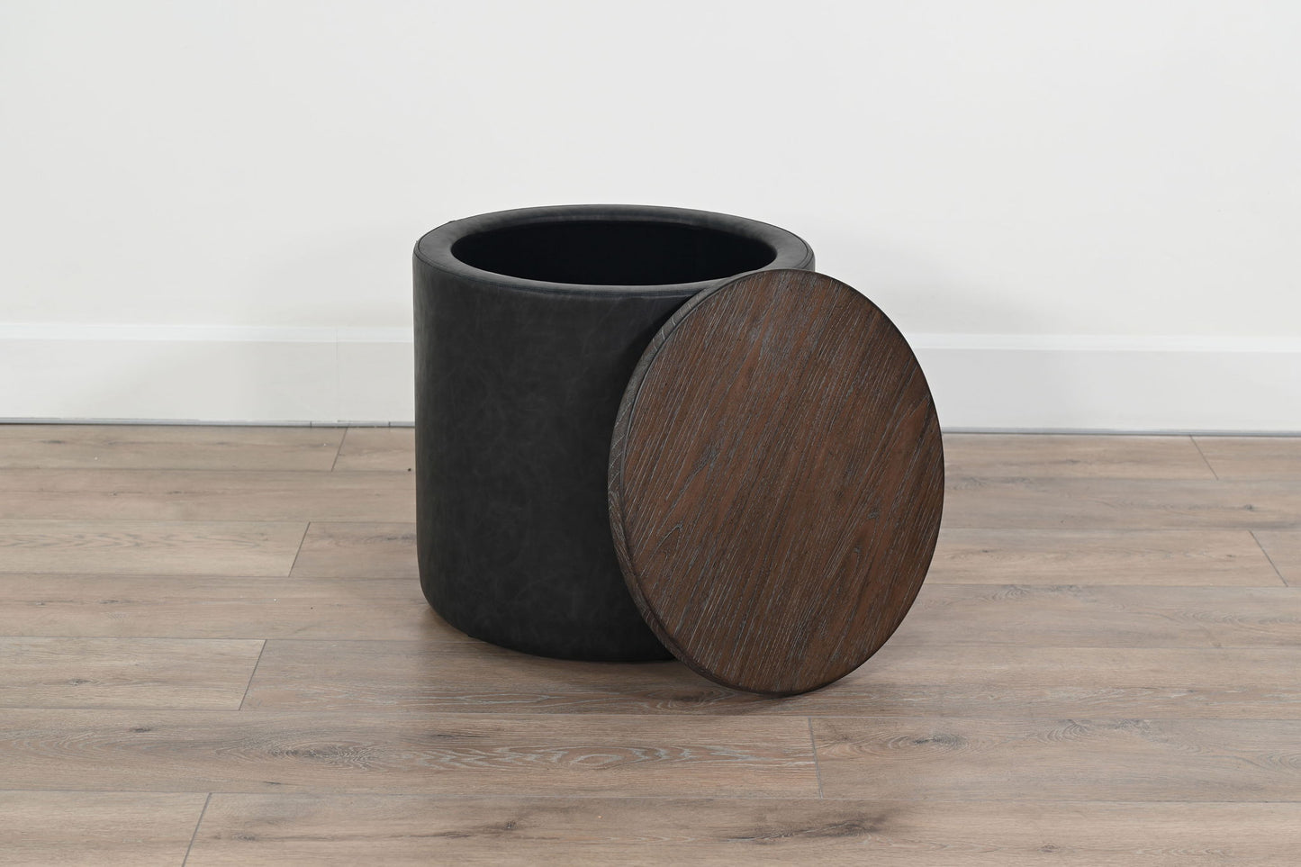 Malibu - Round Storage Ottoman With Wood Lid - Weathered Rum