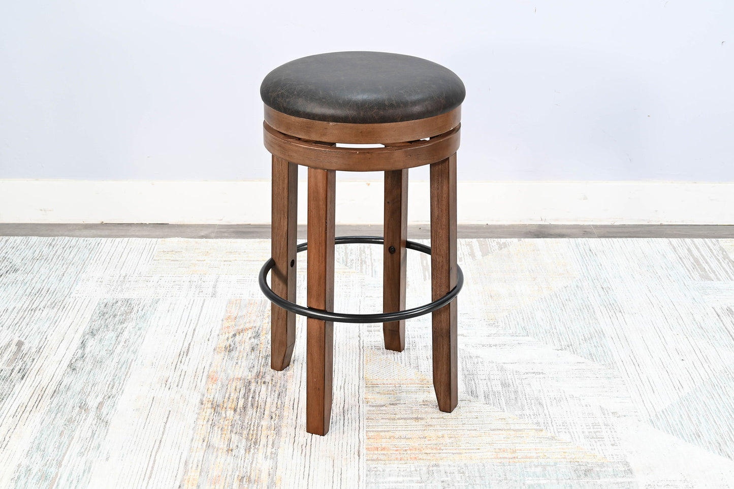 Doe Valley - Swivel Stool