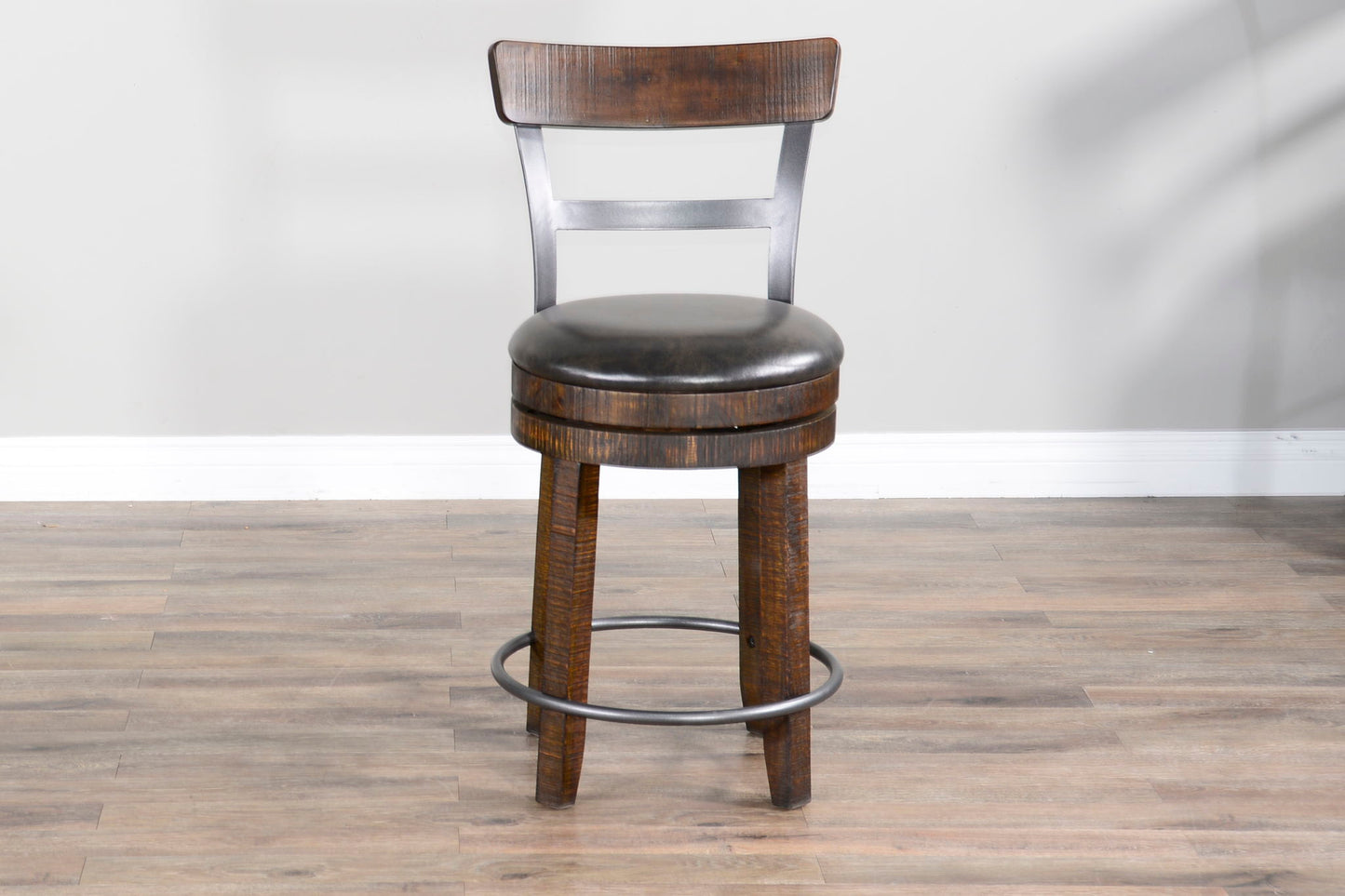 Homestead - Counter Bartool With Back & Swivel, Cushion Seat (Set of 2) - Tobacco Leaf