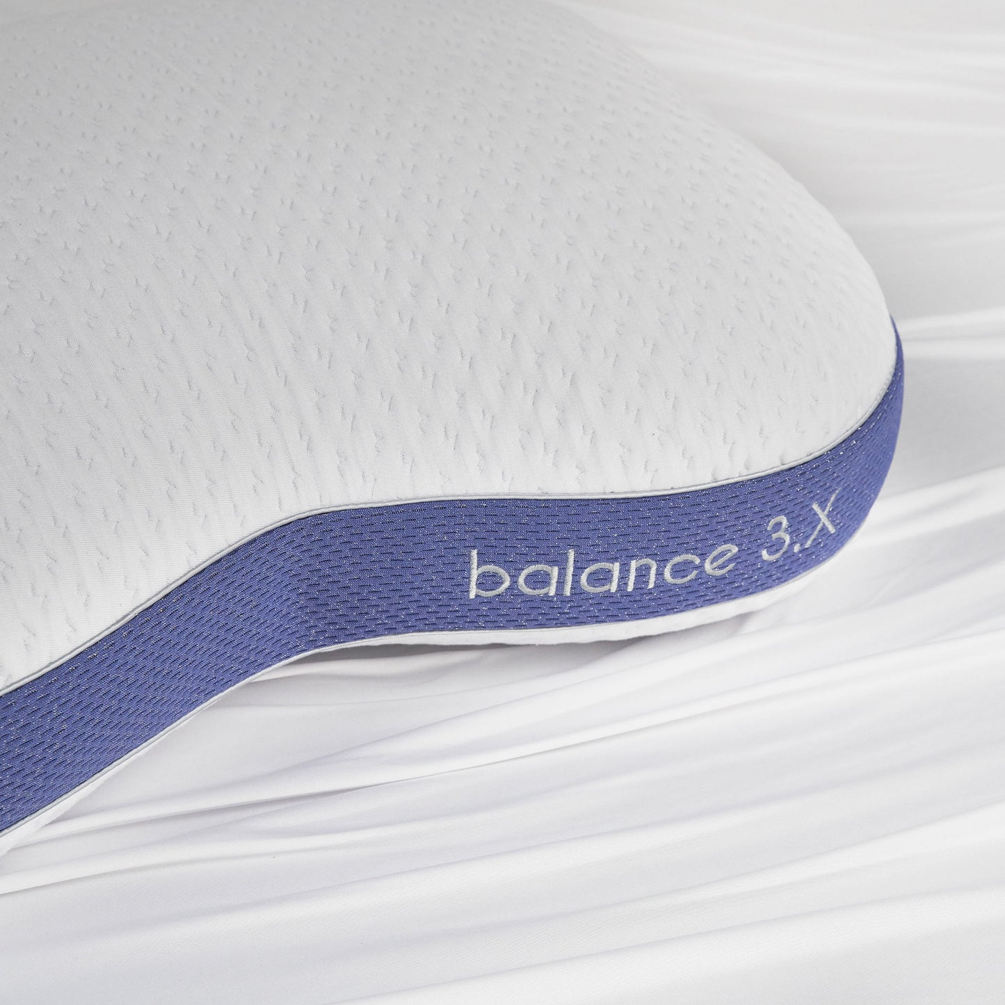 Balance 3.X - Cuddle Curve Pillow - White