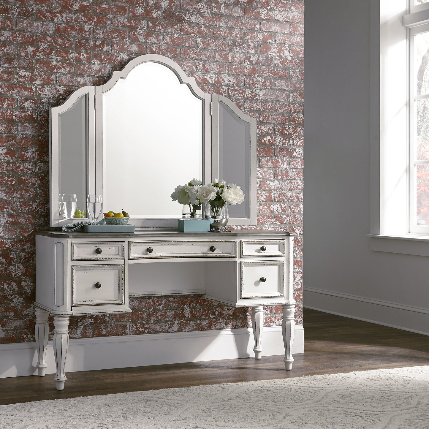 Magnolia Manor - Vanity Desk - Antique White
